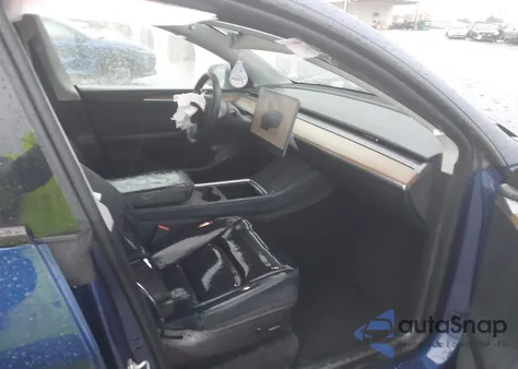 2023 Tesla Model Y Performance Dual Motor All-Wheel Drive z USA, uszkodzony, nr VIN 7SAYGDEF4PF583805